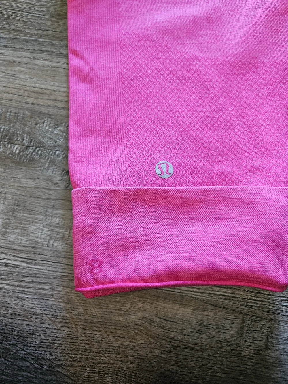 Lululemon‎ Seamlessly Street Crop Hot Pink / Jewelled Magenta Leggings